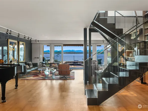 302 Lakeside Avenue S #102, Seattle, WA 98144