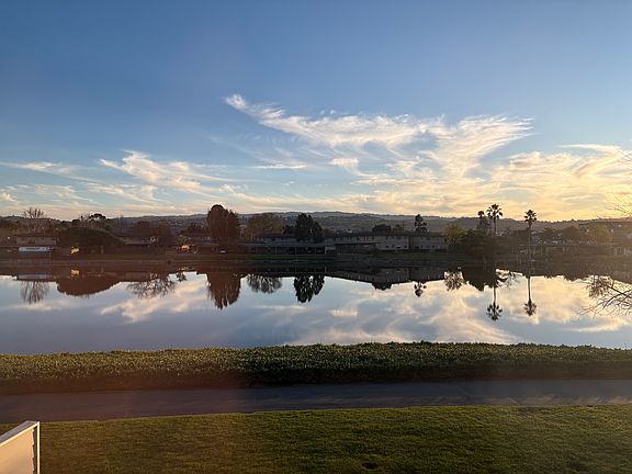 2nd image of 2085 Vista Del Mar