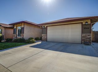 5566 Muir Peak Rd, Redding, CA 96002