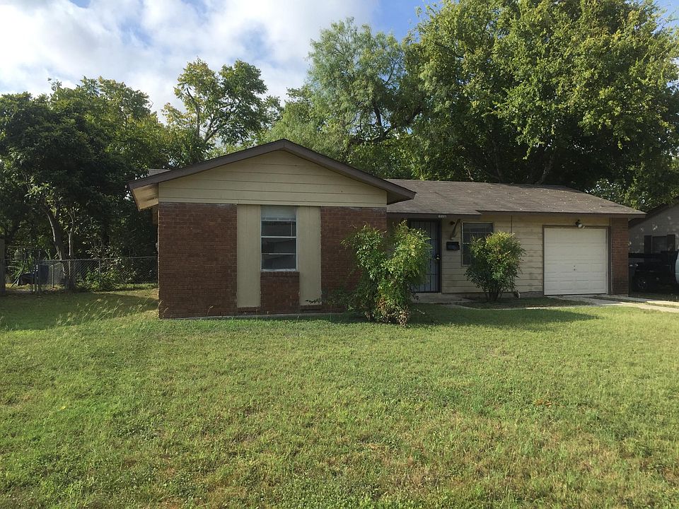 1st image of 4106 Tamarak Dr