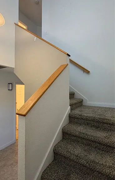 1060 SE Miller Ave — Photo 10