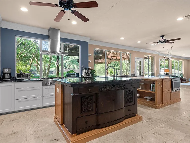 3933 Bordeaux Cir — Photo 5