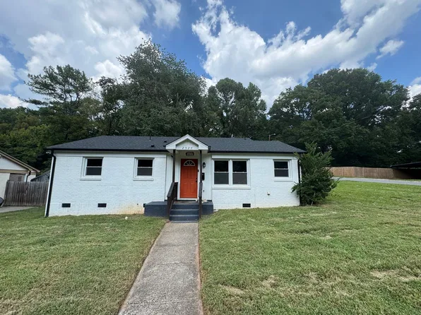 2527 Dora Dr, Charlotte, NC 28215