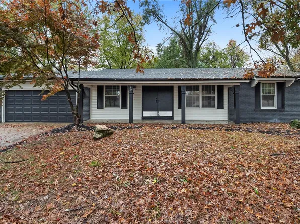 40 Hiddenbrook Dr, Florissant, MO 63033