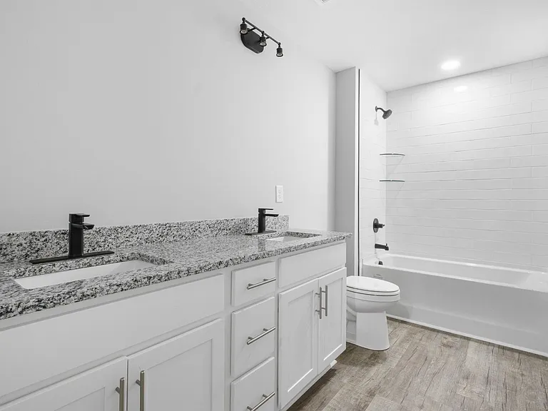 2125 Powell Rd — Photo 25