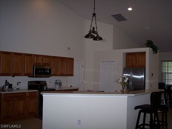 5th image of 1305 Olivet St