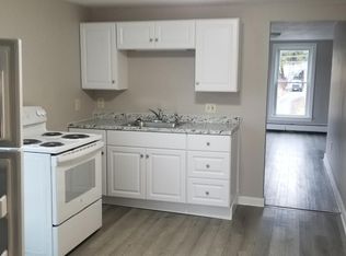 62 W Pleasant St #3, Littleton, NH 03561