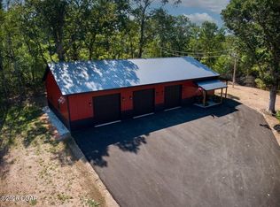 3425 Old 60 Dr, Seneca, MO 64865