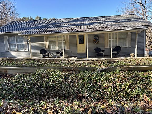 2nd image of 620 Southard St