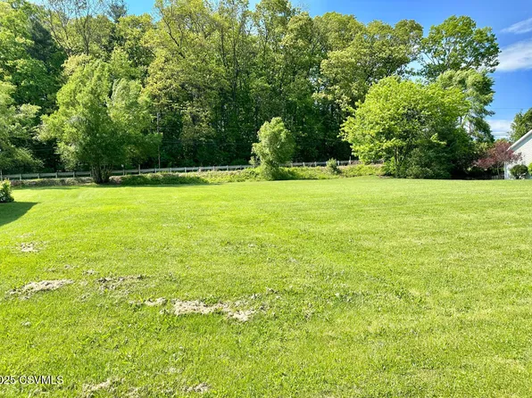 137 Saint Johns St, Mount Pleasant Mills, PA 17853