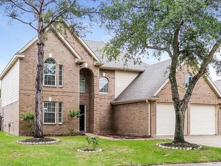 2427 Ranch Hollow Ct — Photo 4