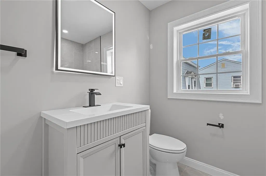 3 bed, 1126 sqft, $2,700 — Photo 2