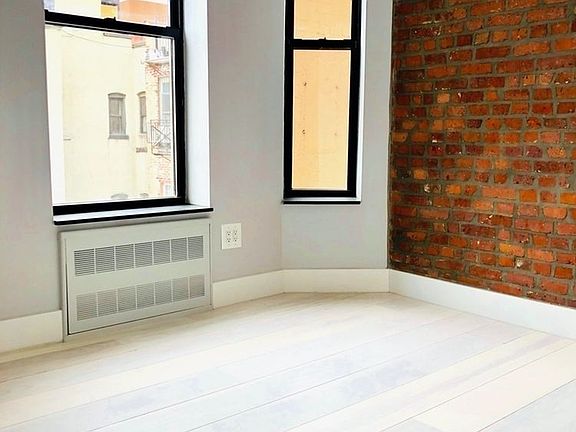 3rd image of 189 Stanton St APT 6B