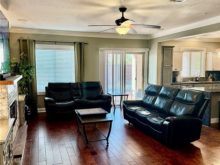 7086 Positano Hill Ave — Photo 9