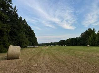 11 Fisher Rd, Winona, MS 38967