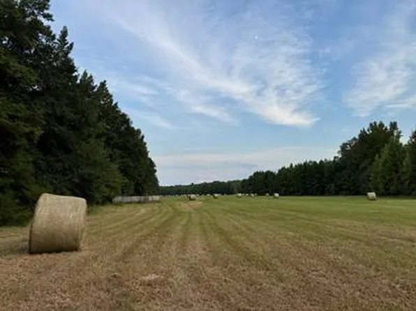 11 Fisher Rd, Winona, MS 38967
