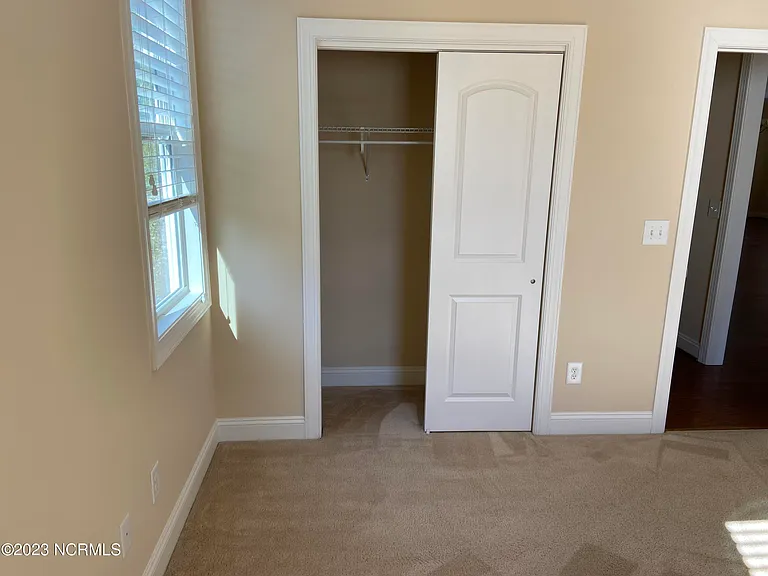 1113 Evangeline Dr — Photo 21