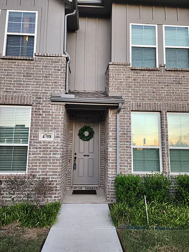 4708 Haltom Rd Photo 1