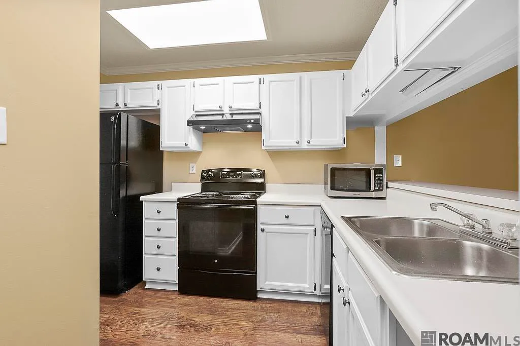 3 bed, 1402 sqft, $1,650 — Photo 3