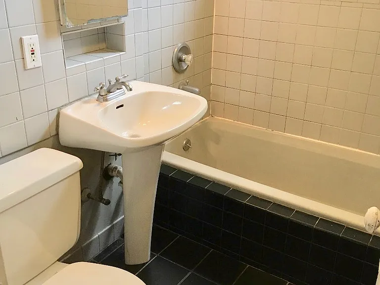 29 Mount Hood Rd #7 — Photo 20