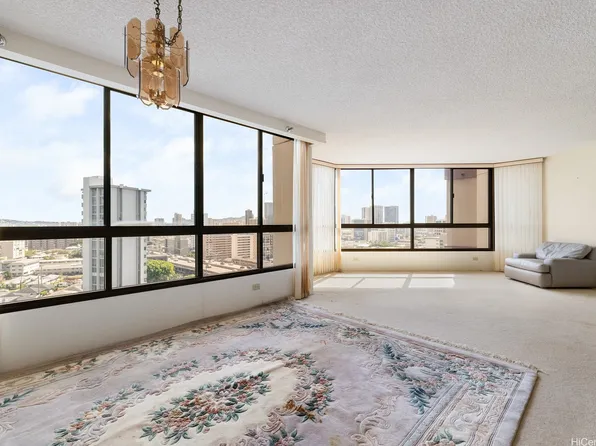 1050 Lunalilo St APT 1006, Honolulu, HI 96822