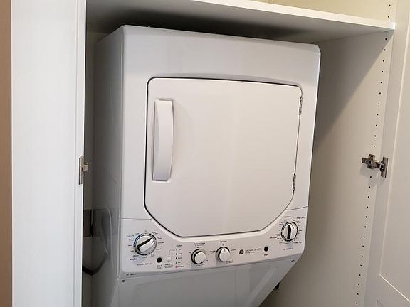 4th image of 6050 Cadillac Ave APT 201
