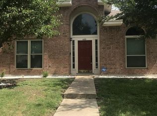 400 Flameleaf Ln, Cedar Hill, TX 75104