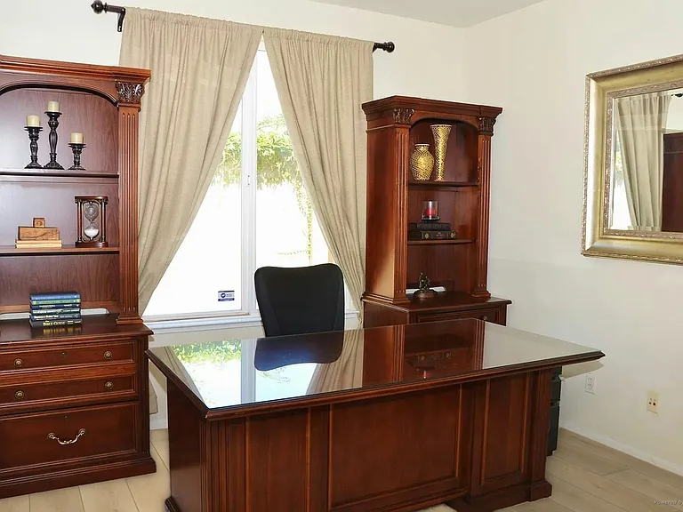 Bonus 5th Room with View of Backyard