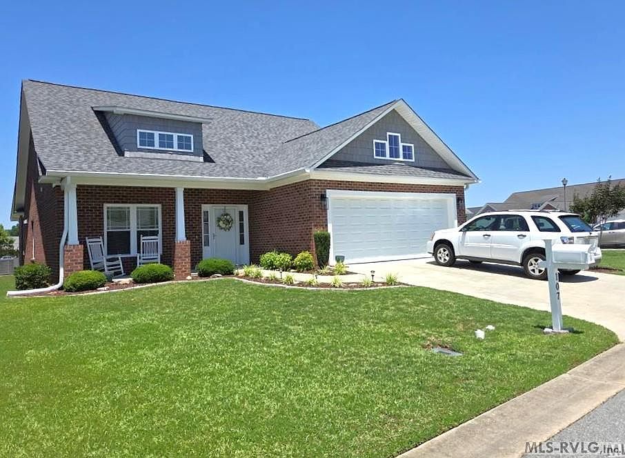 1st image of 107 Savannah Cir