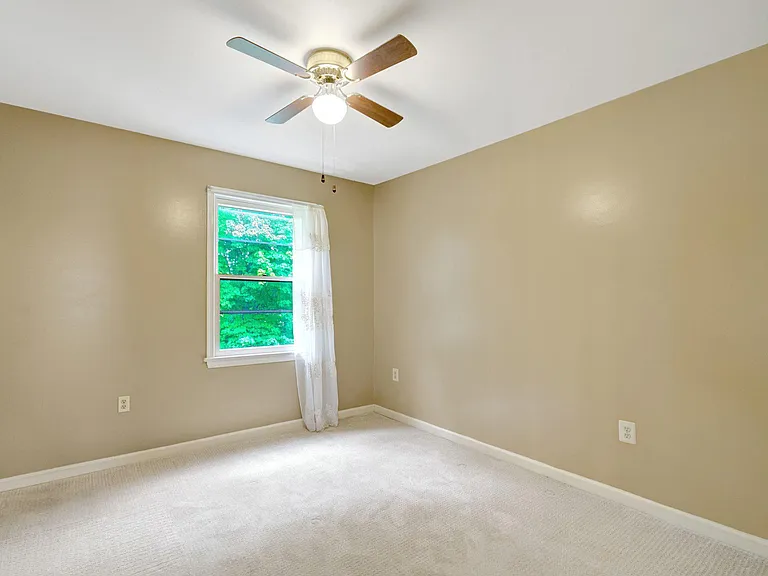 7975 Yancey Dr — Photo 22