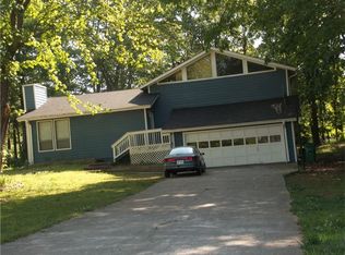 512 Edgefield Dr, Stone Mountain, GA 30087