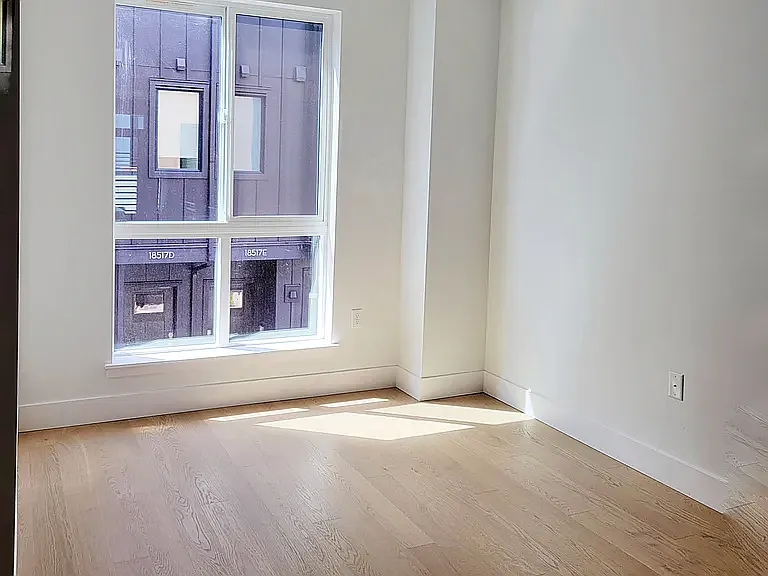 18518 96th Dr NE #D — Photo 6