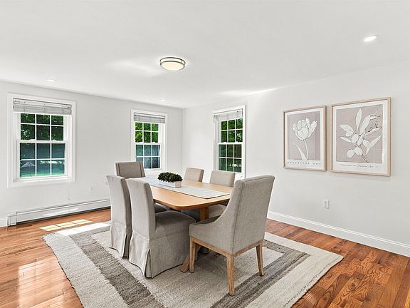 3rd image of 9 Alexandra Drive