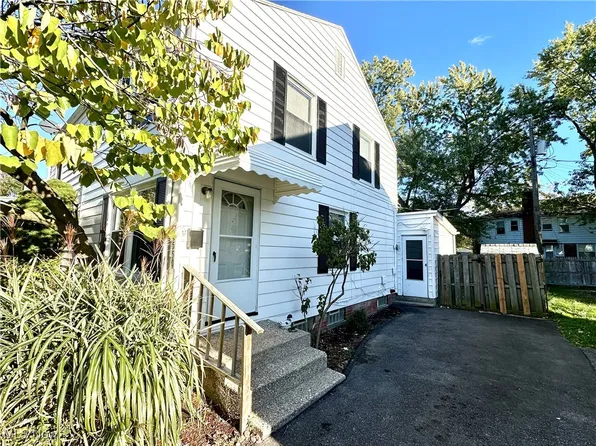 25550 Tungsten Rd, Euclid, OH 44132