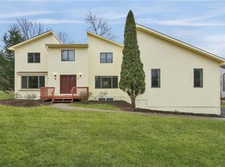 1 Ronwood Rd, Spring Valley, NY 10977