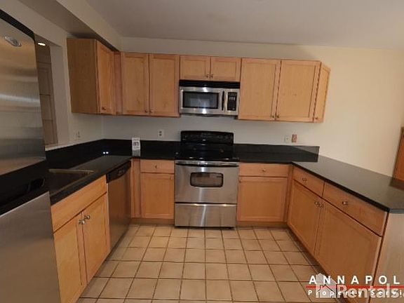 3rd image of 2104 Chesapeake Harbour Dr E #102