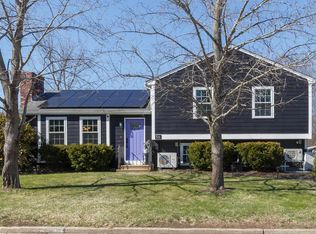 56 Hazelton Court, Manchester, NH 03103