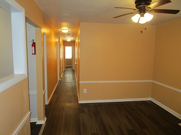 4th image of 218 E Price St Floor 1