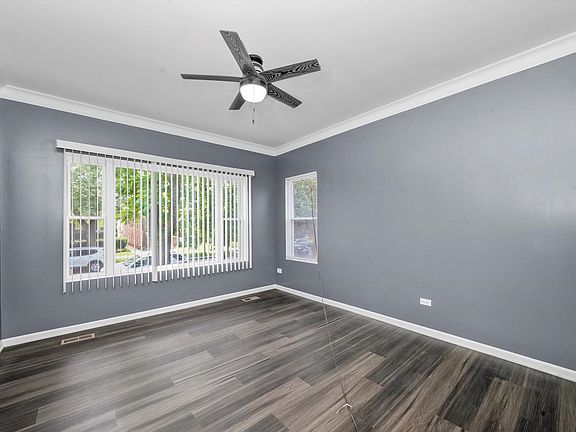 3rd image of 1828 S 59th Ave