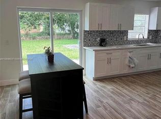 212 N 41st St, Fort Pierce, FL 34947