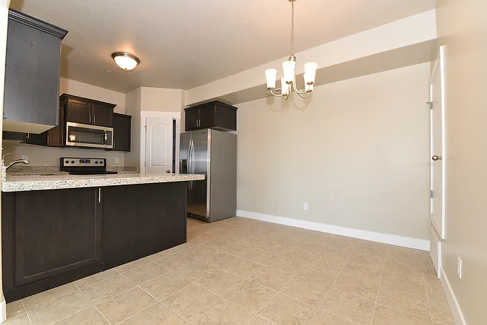 241 W Ridge Rd #241 — Photo 5