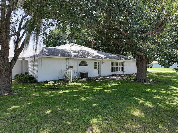 3901 Loquat Rd — Photo 22