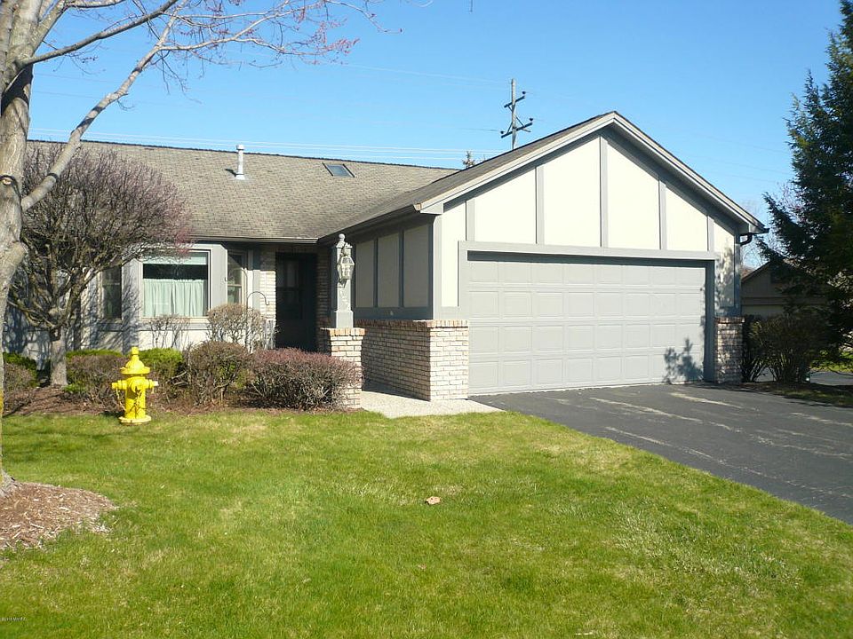 1st image of 3042 Kay Dr SE
