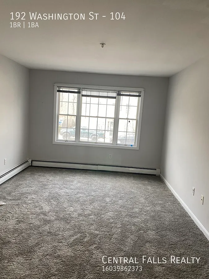 1 BR H/HW Included - Available Now ! — Photo 4