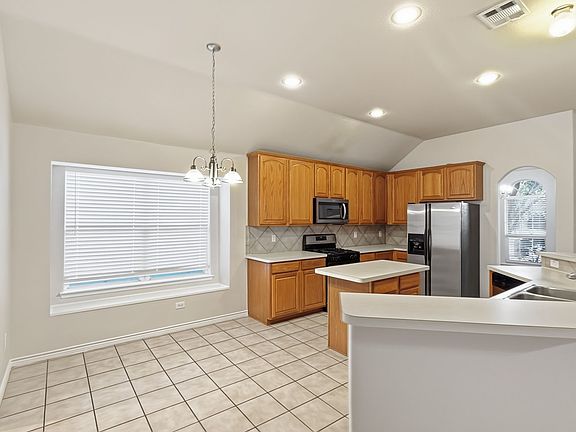 2nd image of 1632 Balboa Ln