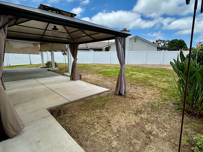 10060 Northrup Point — Photo 33