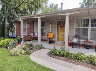 10014 Merioneth Dr, Jeffersontown, KY 40299