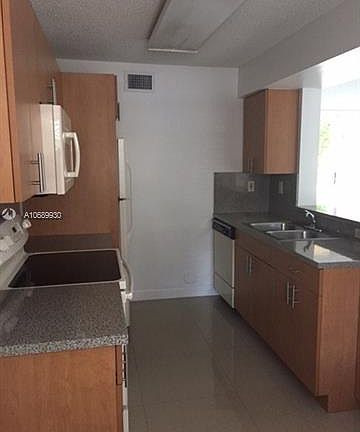 2nd image of 4751 NW 97th Pl #200
