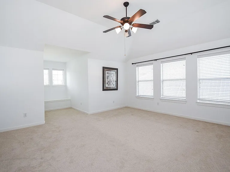 7606 Westmoreland Dr — Photo 28