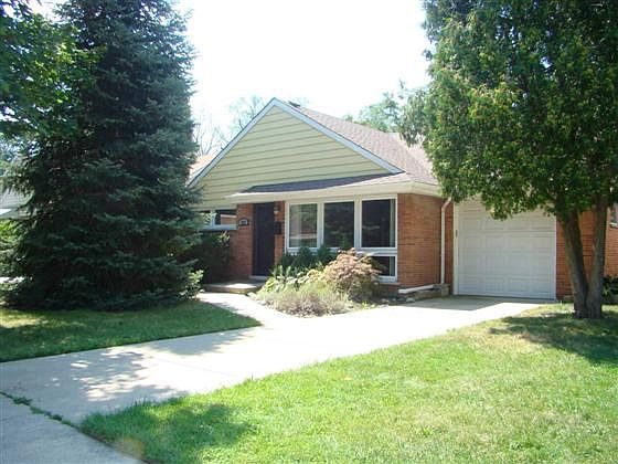 1st image of 922 Portsmouth Ave